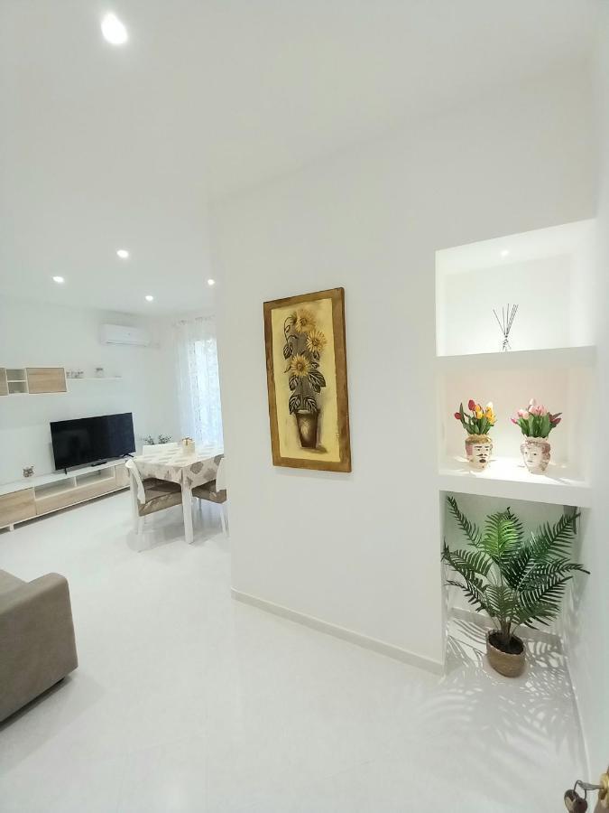 Casa Mary Apartment - Trapani Buitenkant foto